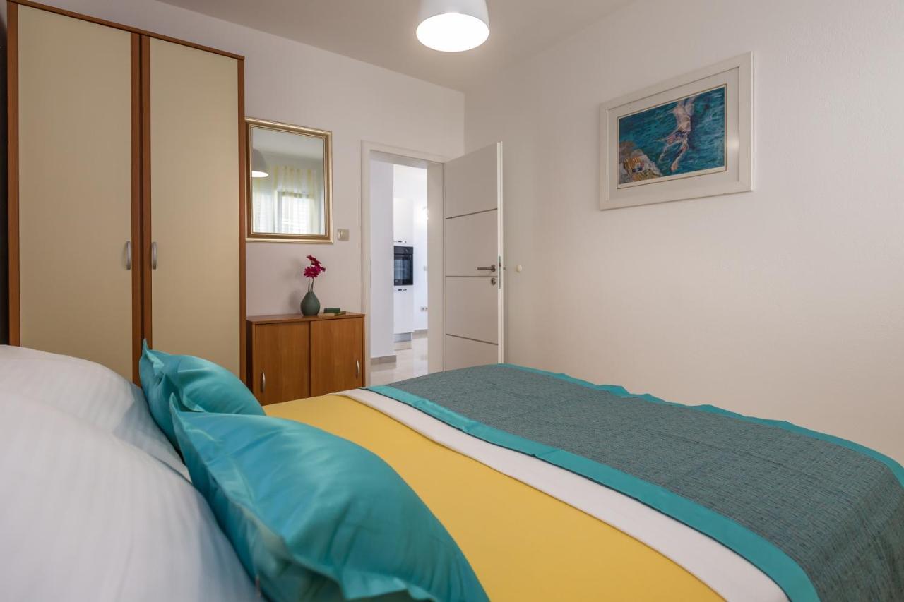 Holiday House Almissa Omiš Eksteriør bilde