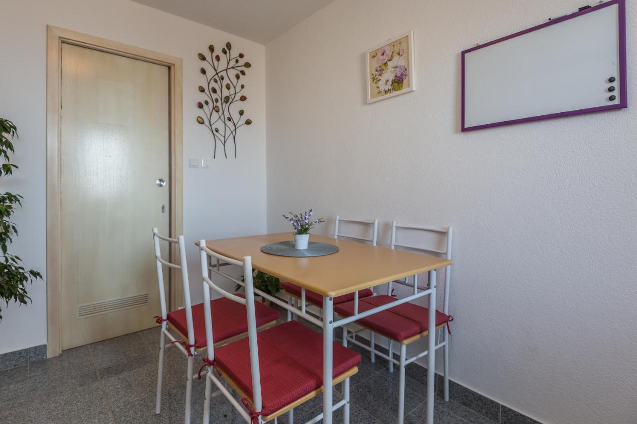 Holiday House Almissa Omiš Eksteriør bilde