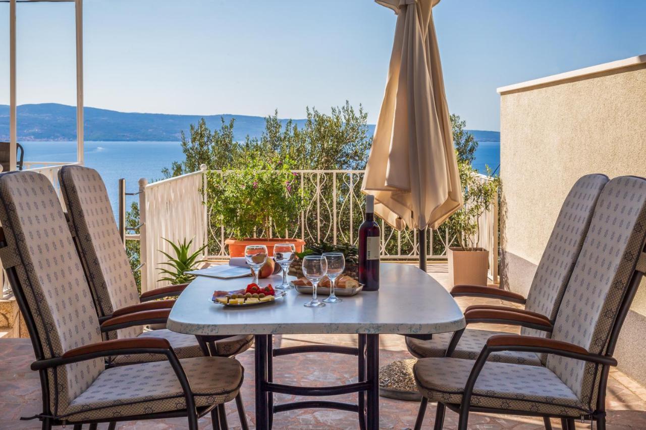 Holiday House Almissa Omiš Eksteriør bilde